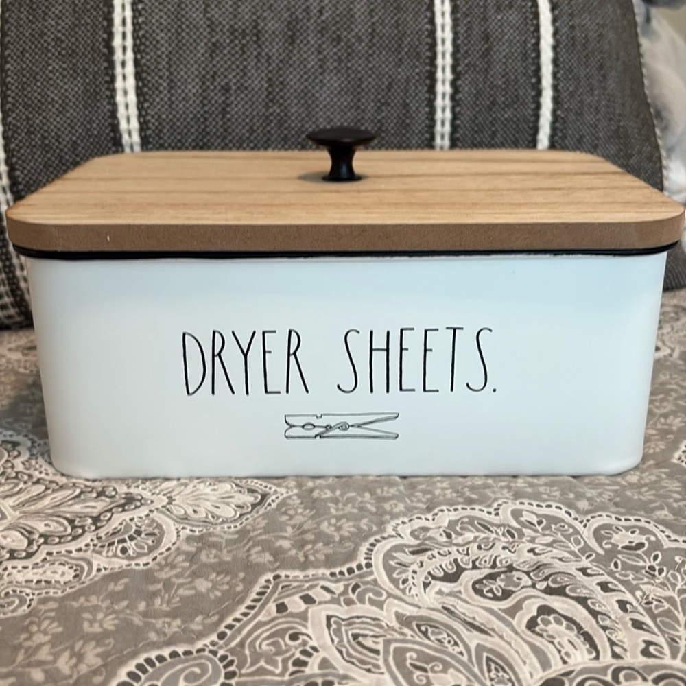 NEW Rae Dunn ‘DRYER SHEETS’ Metal Tin!